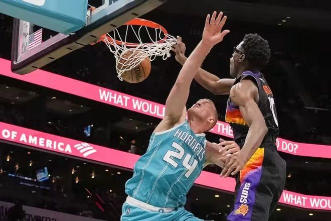 以更紧张刺 以更紧张刺