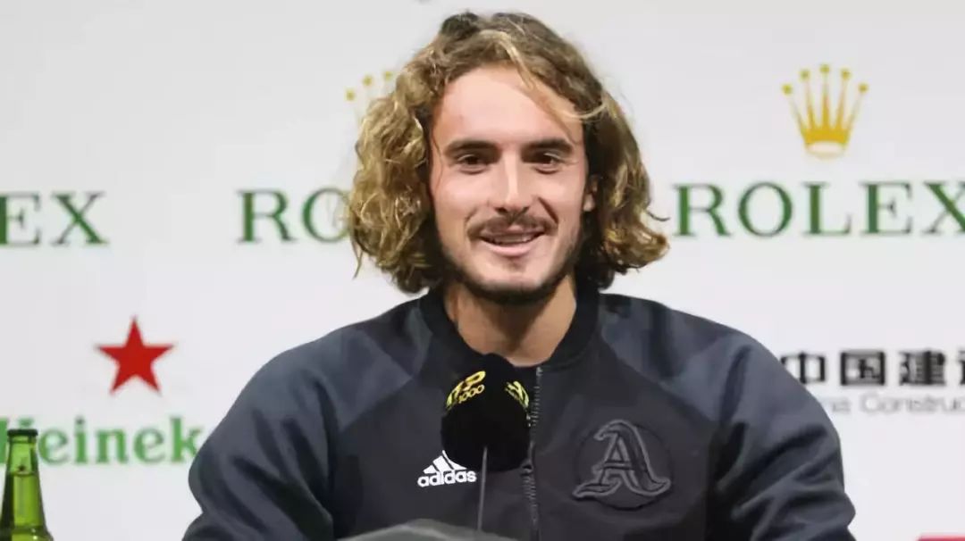 扯出一个洞 扯出一个洞